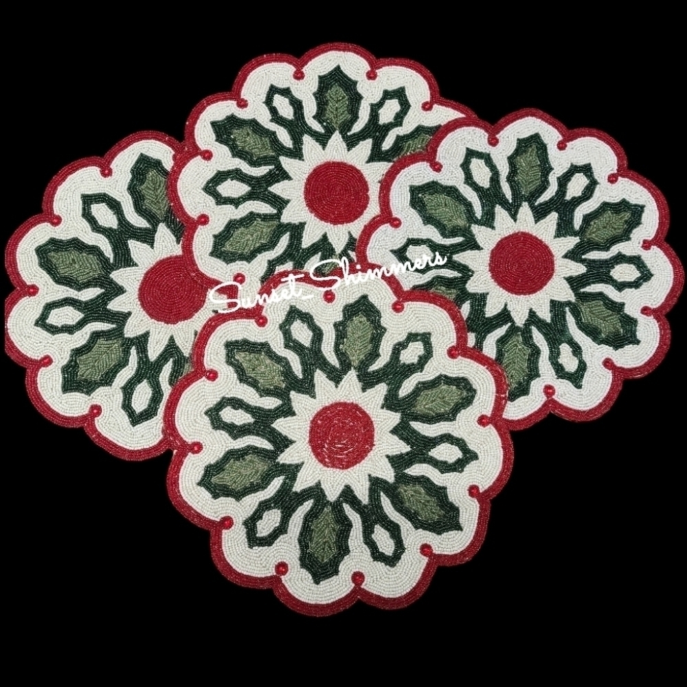 x4 Beaded Jeweled Holly Berry Mistletoe Christmas Placemat Chargers Set NEW